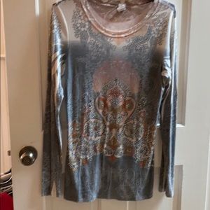 Multi color long sleeves tee